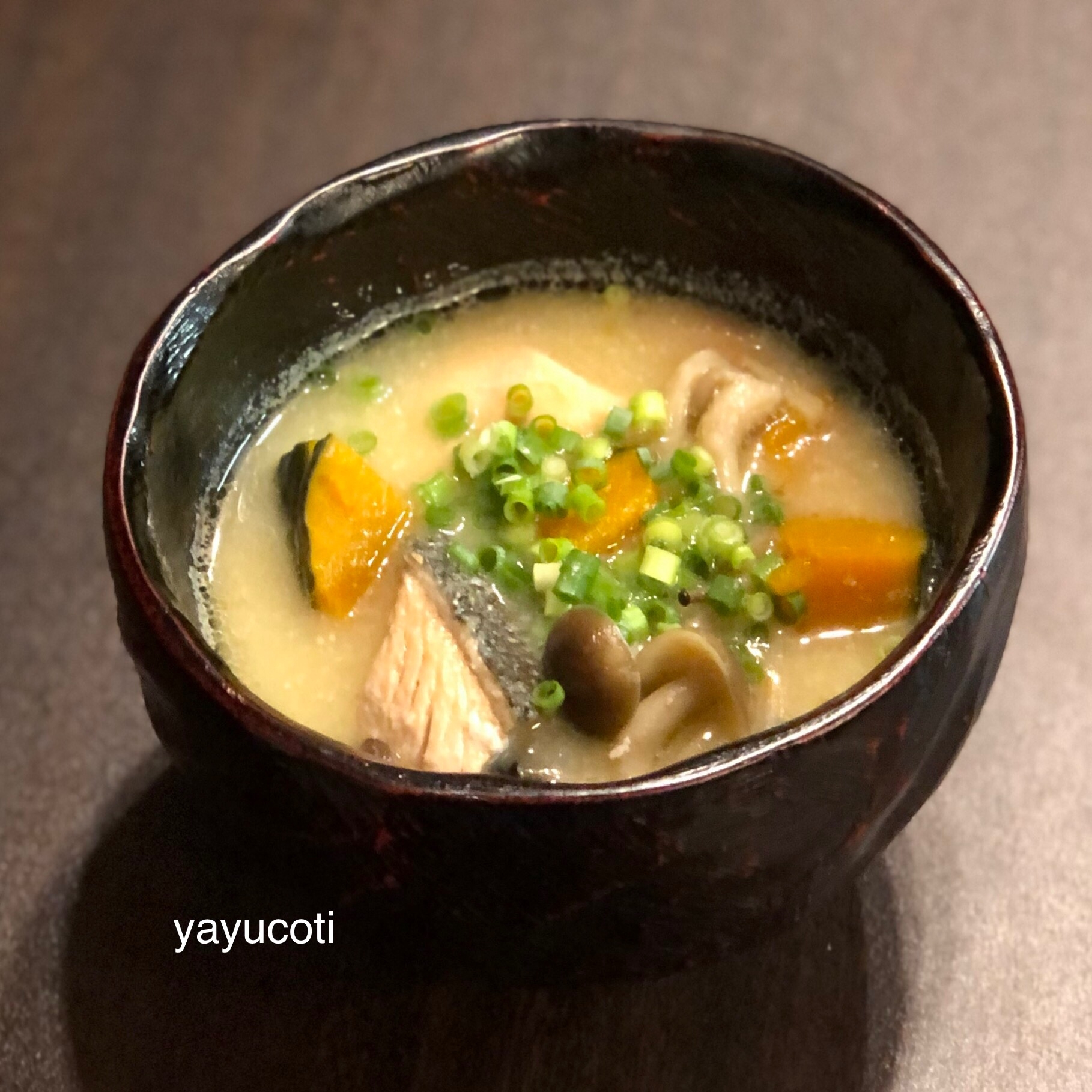 かぼちゃと鮭の石狩鍋風味噌汁