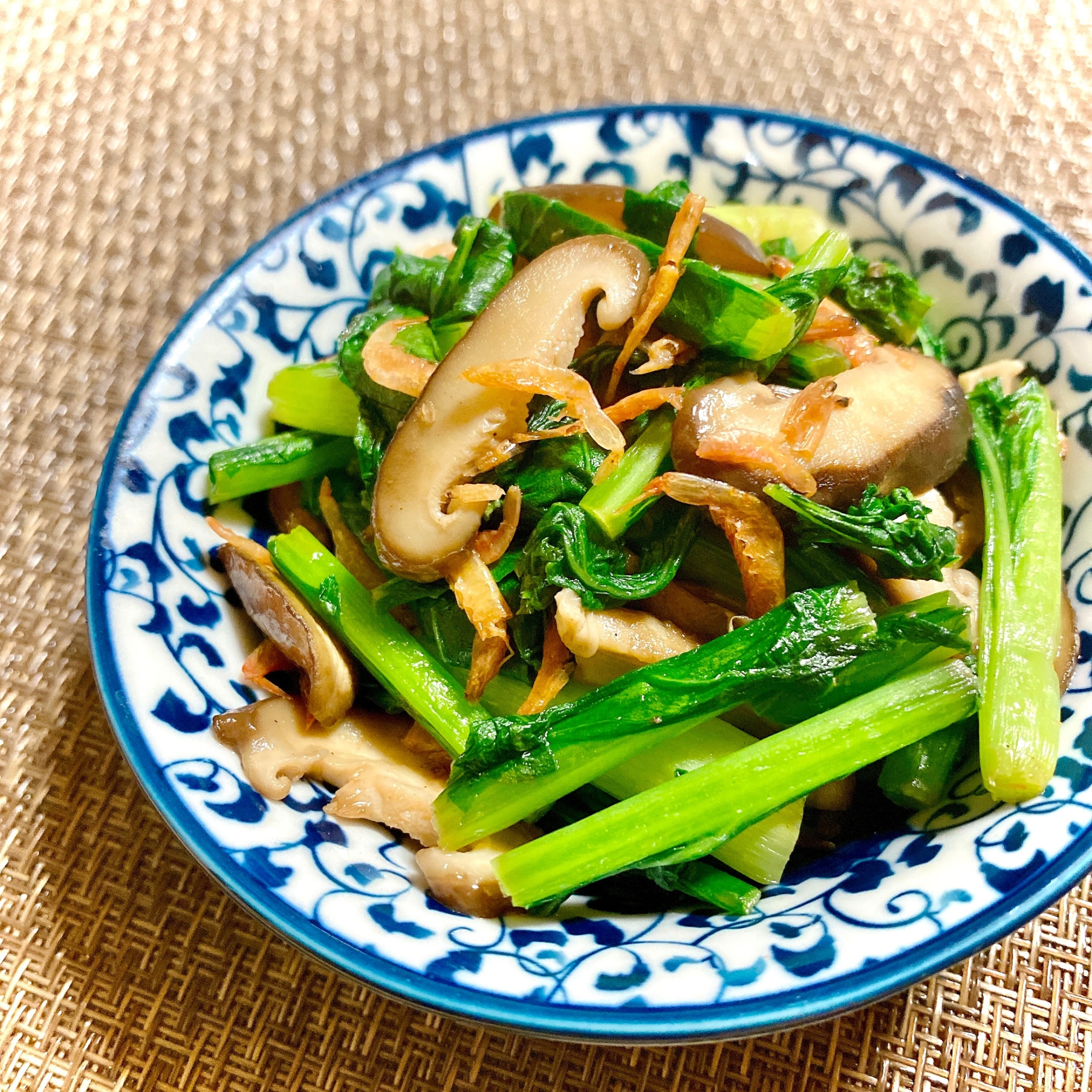 かぶの葉と椎茸の中華炒め