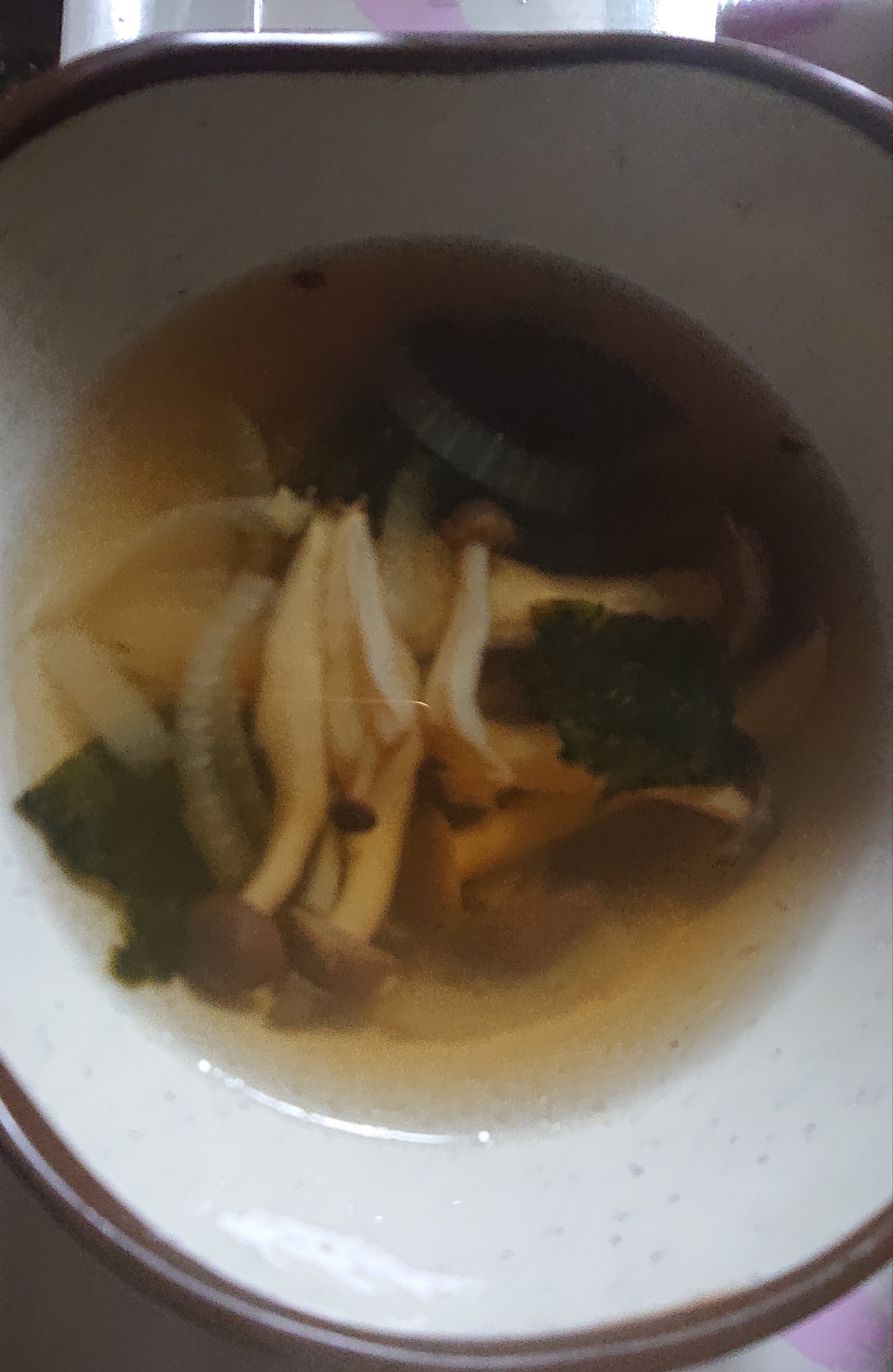 しめじと韓国のりの中華スープ