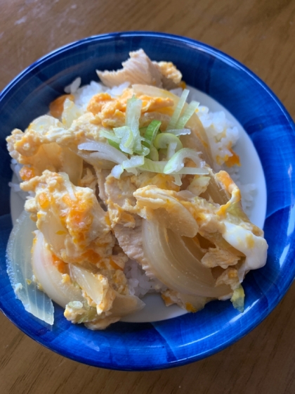 ほぼ10分で完成♪冬をあじわう！白菜の親子丼