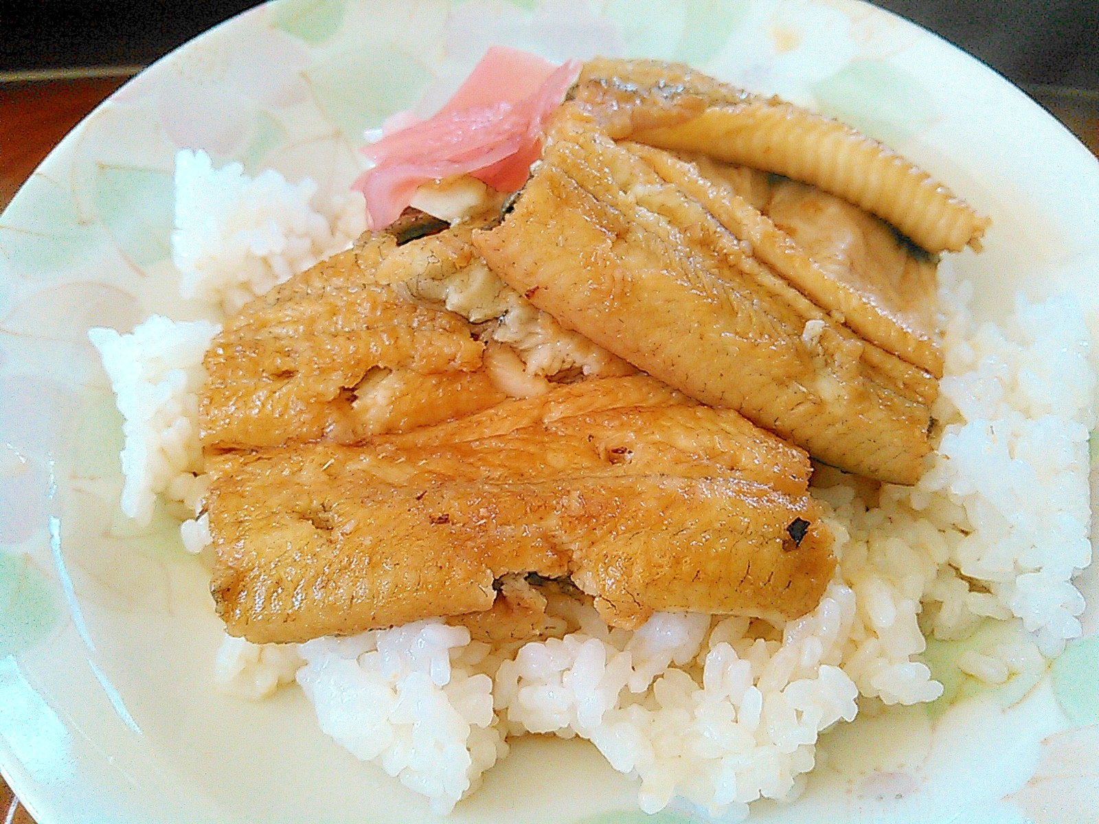 生姜風味であっさり♪ふっくら鰻丼