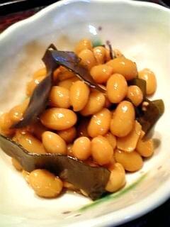 昆布 と 大豆 の 煮物