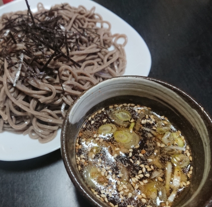 空心菜と鶏つくねのつけ汁蕎麦。
