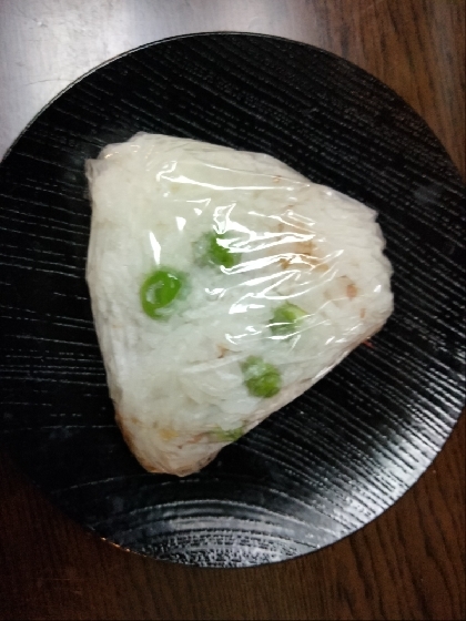 枝豆 塩昆布 かつお節のおにぎり