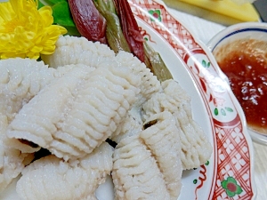 ハモの湯引き 梅ソース添え 半解凍で簡単骨切り レシピ 作り方 By 夏はぜ 楽天レシピ ハモの湯引き 梅ソース添え 半解凍で簡単骨切り レシピ 作り方 By 夏はぜ 楽天レシピ