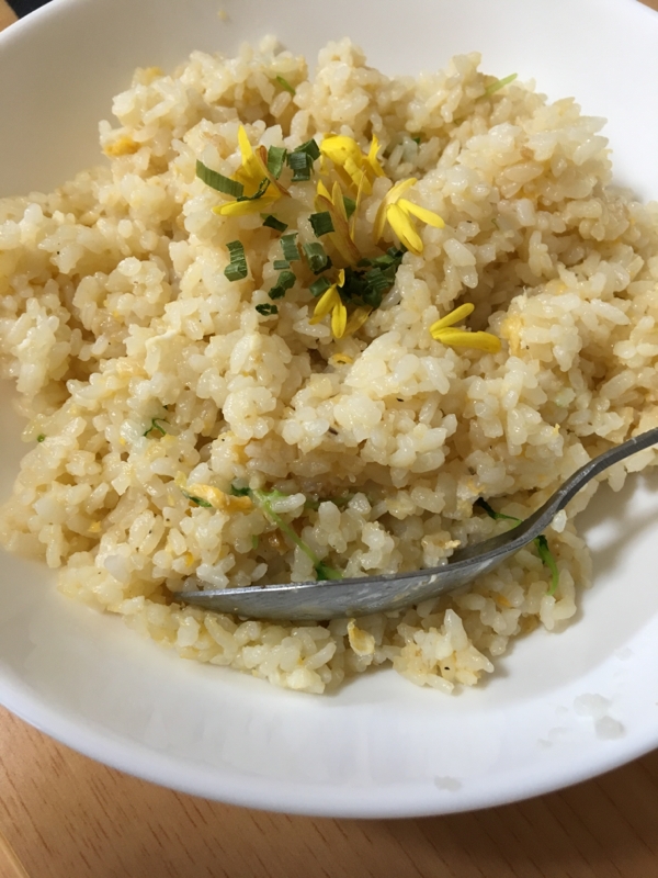 エッグルと豆苗で彩り(*^^*)たまご炒飯☆