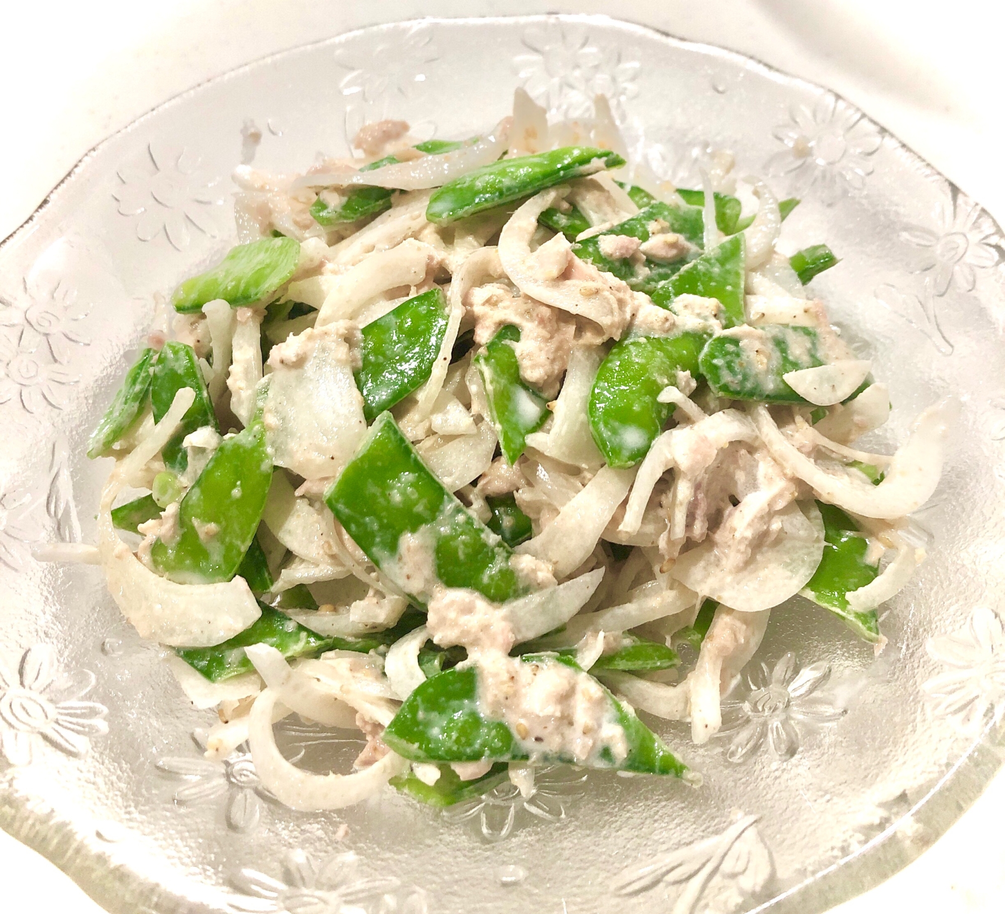 絹さやと玉ねぎのツナマヨサラダ