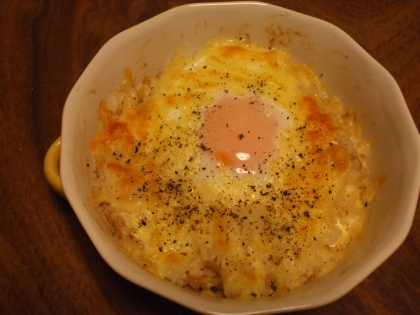 あるもので簡単に作れますね＾＾！
マヨネーズとチーズたっぷりで美味しい♡
とろとろの卵も最高です～♪