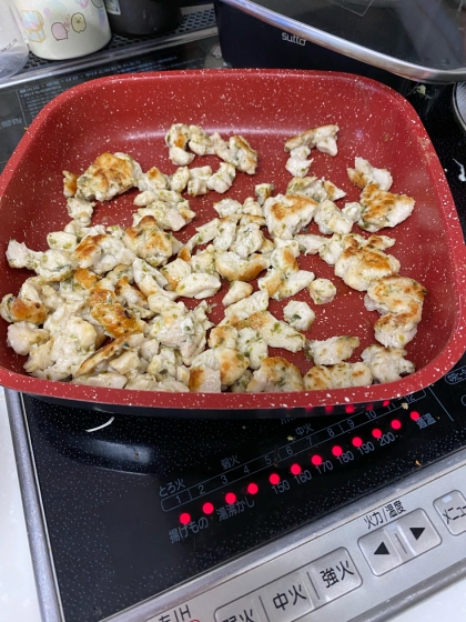 子供が喜ぶ♡鶏胸肉のノリ塩焼き