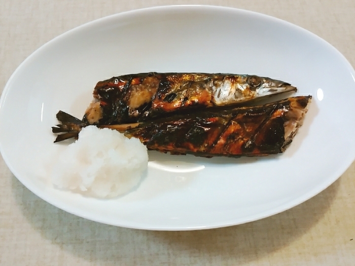 塩麹で焼き秋刀魚