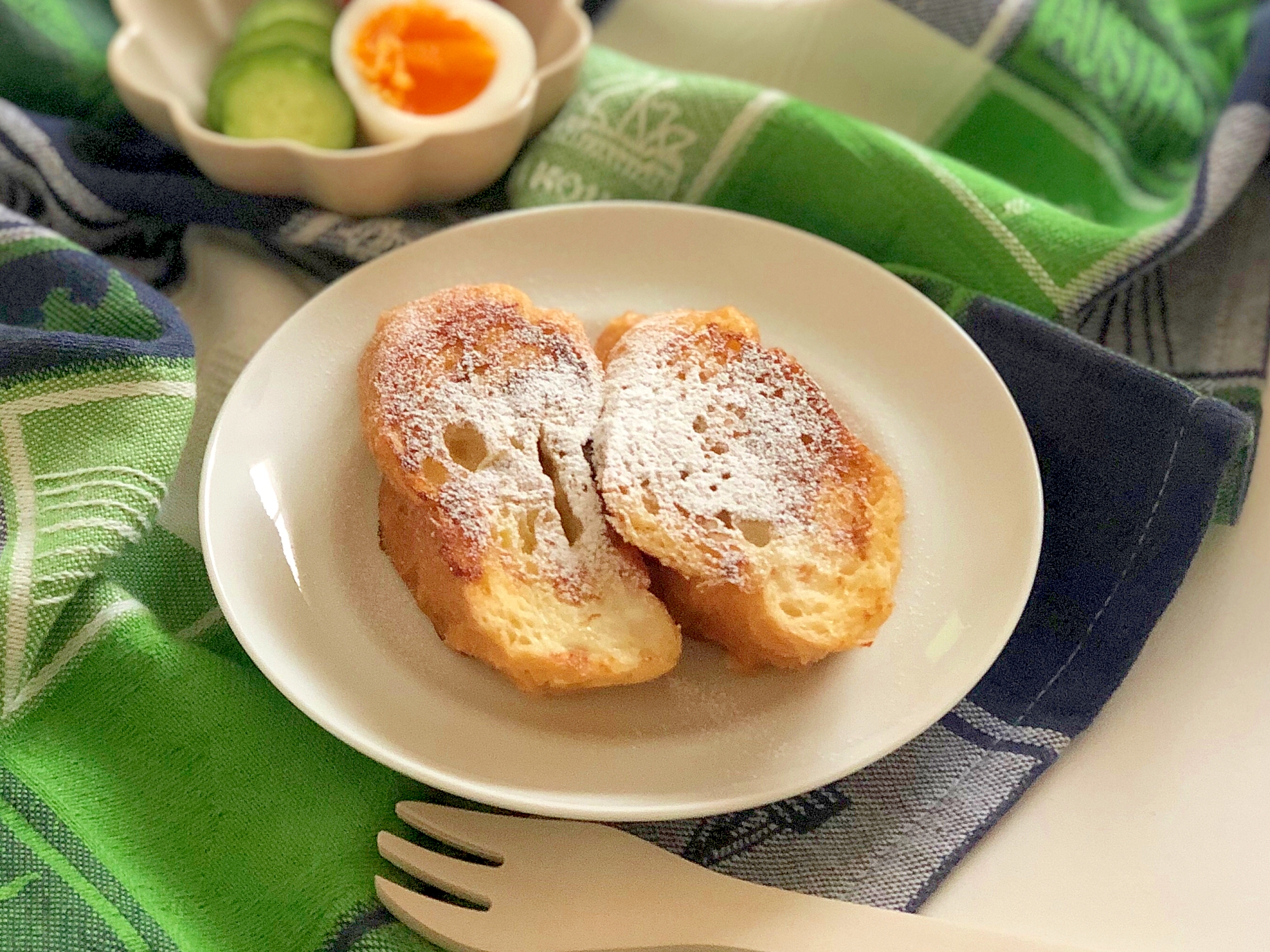 粉砂糖をかけるだけでおしゃれ♡フレンチトースト温度