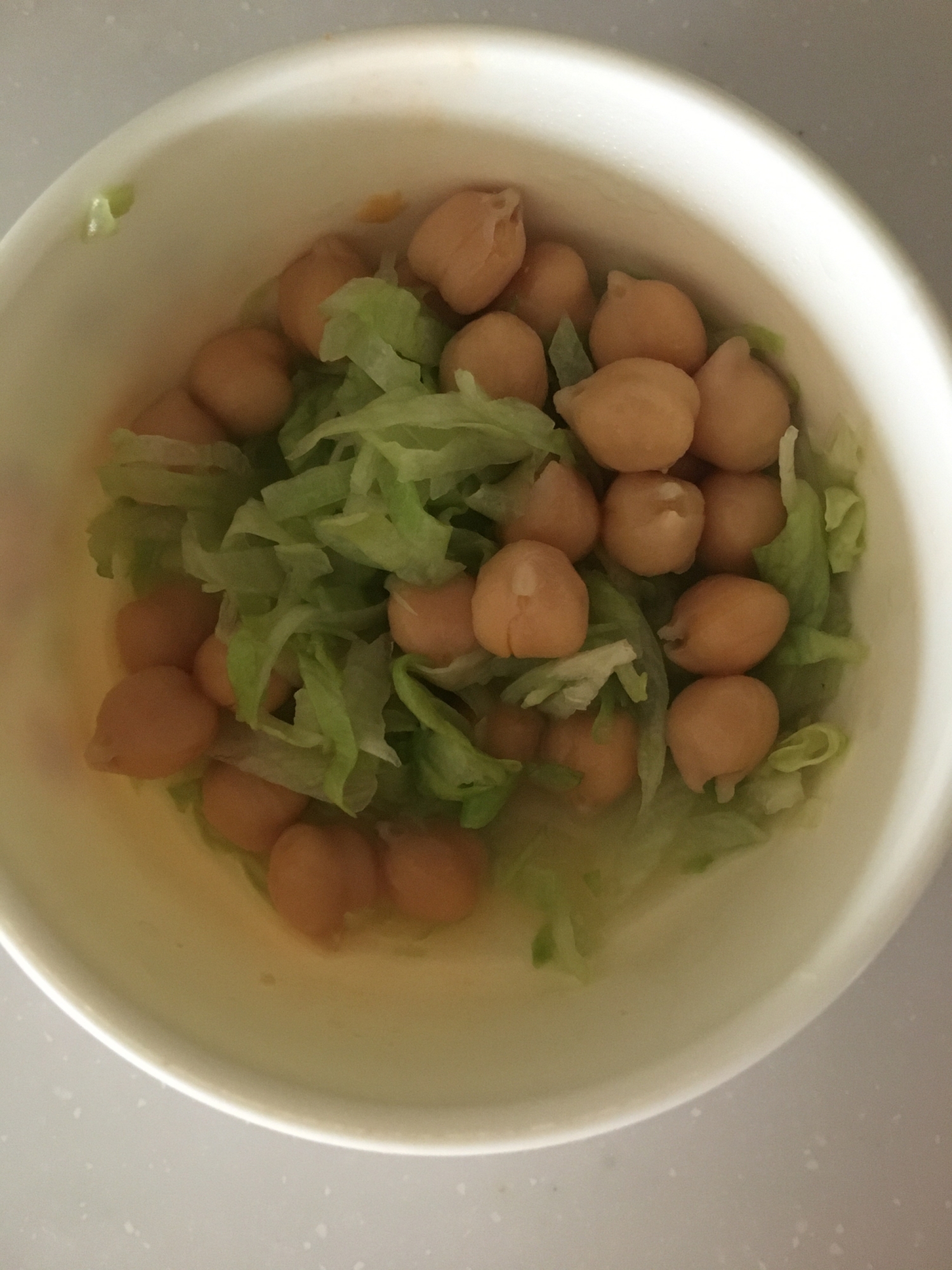 ひよこ豆とキャベツのマヨネーズサラダ