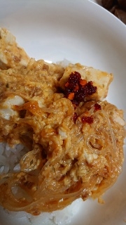 麻婆玉子春雨丼