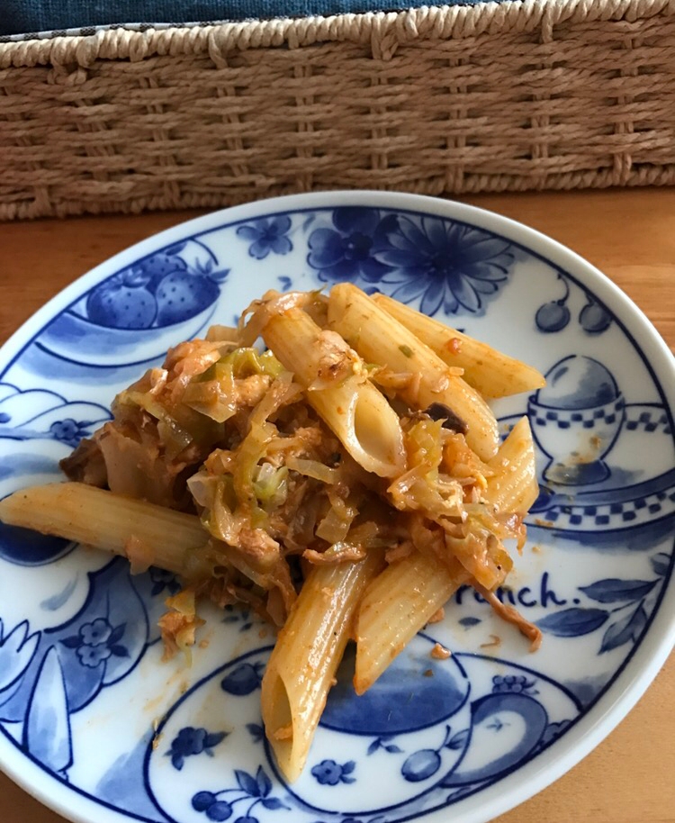 鯖缶とキャベツのピリ辛ペンネ