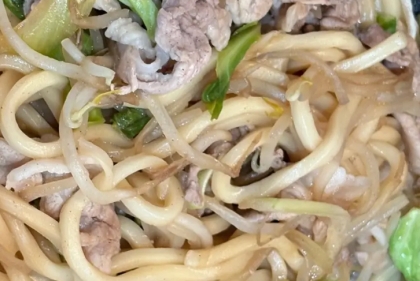 焼きうどん（しょうゆ風味）
