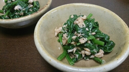 簡単でおいしい！
家庭菜園のほうれん草で作りました☆
ありがと～