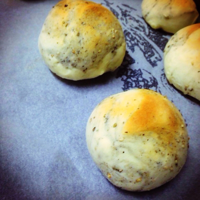 HBで簡単☆ミルクゴマパン