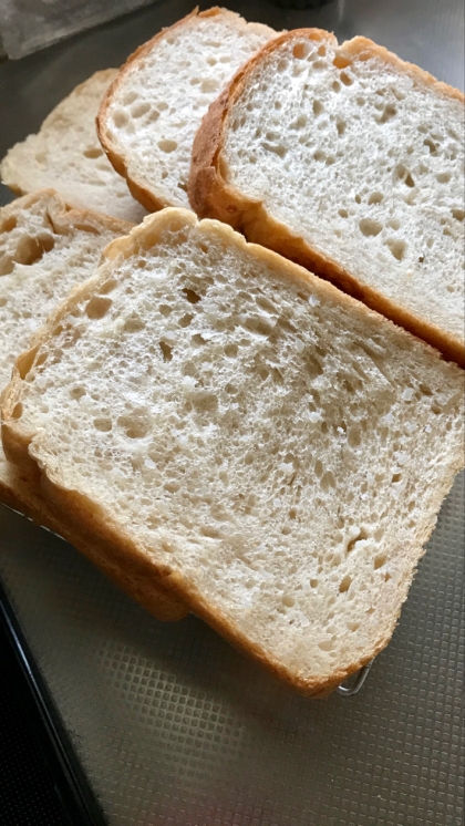 こんにちは♬
きな粉の風味とふわふわに焼けました✨
トーストしたらご飯のつぶつぶがアクセントでとっても美味しかったです♡
ごちそうさまでした♪(๑ᴖ◡ᴖ๑)♪