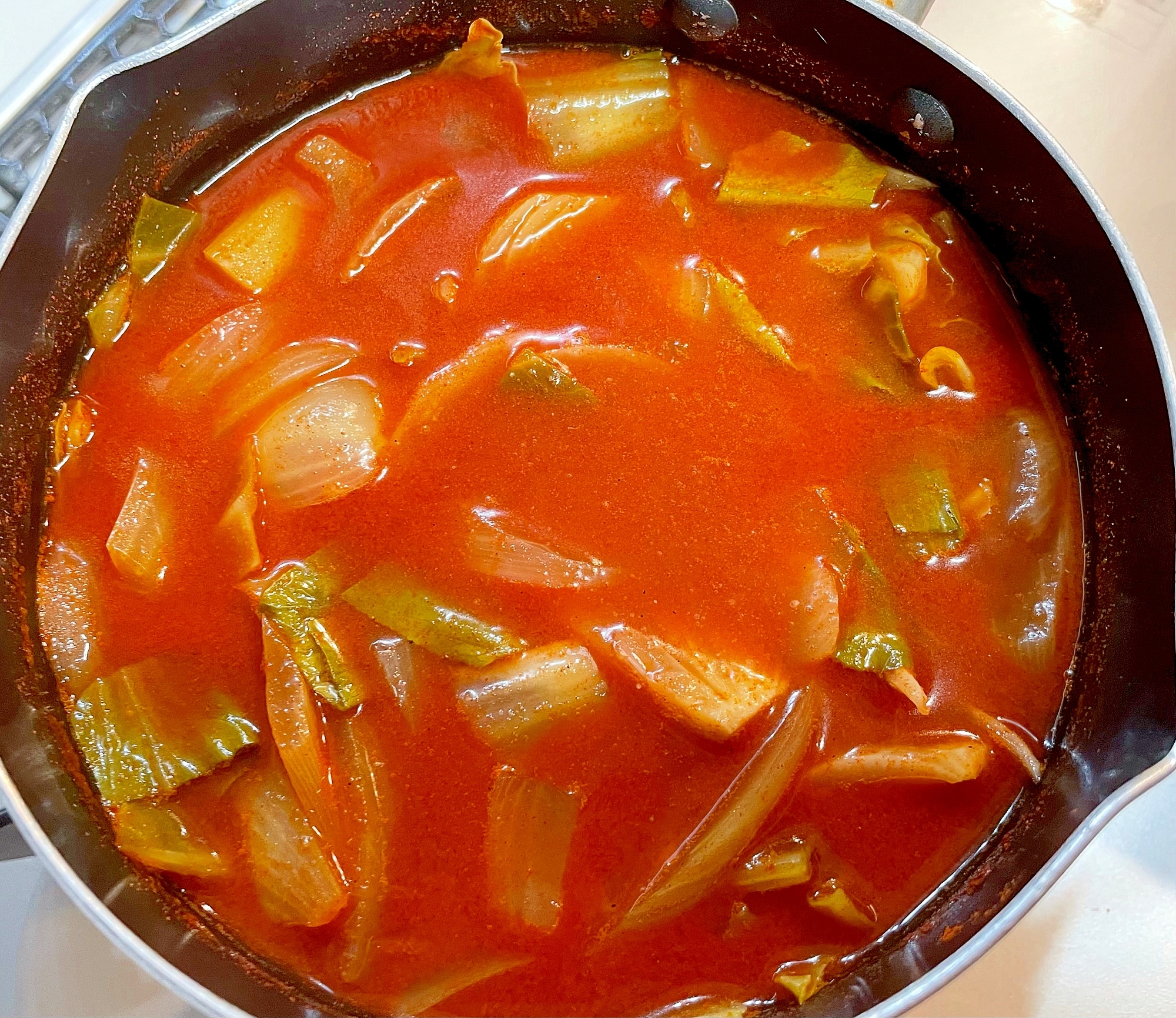 新玉の辛口トマトスープ