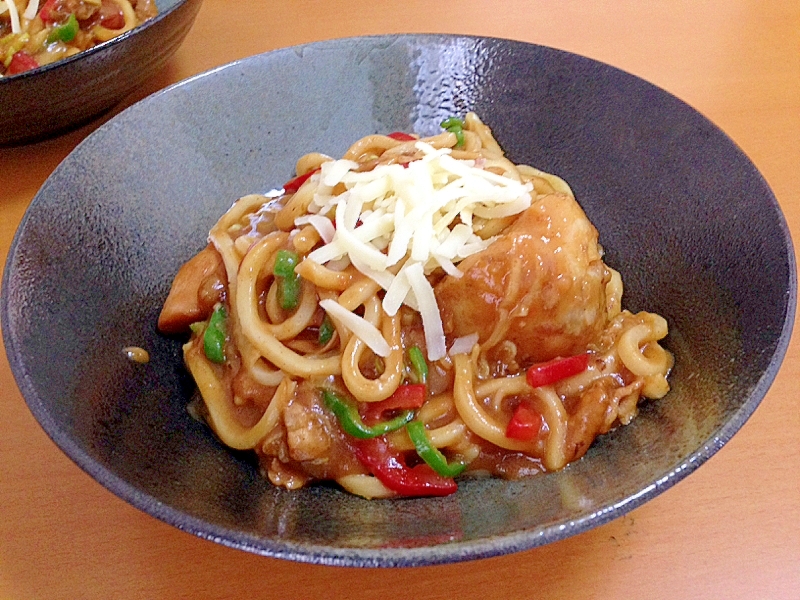 焼きカレーうどん*\(^o^)/*チーズ乗せ