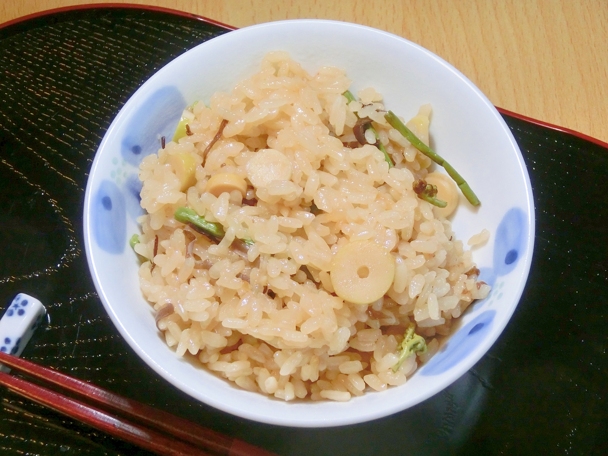 炊飯器で簡単。山菜おこわ
