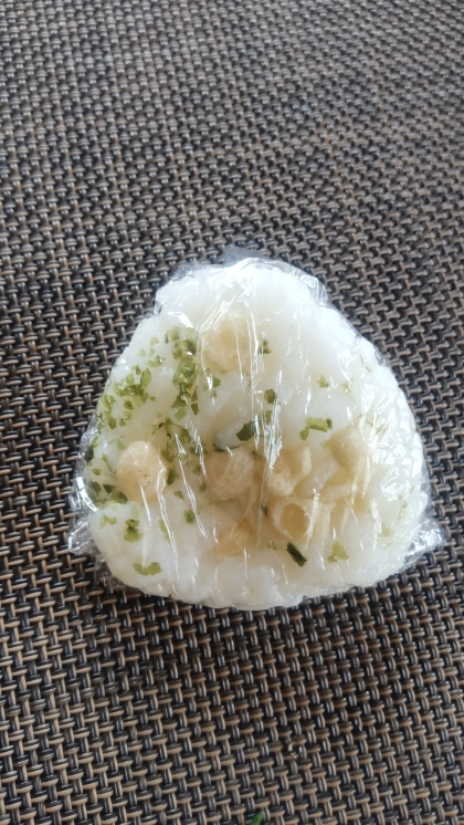ランチ♡おにぎり 天かすパルメザンチーズ青のり