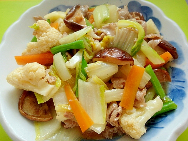 カリフラワーと白菜豚肉の中華煮