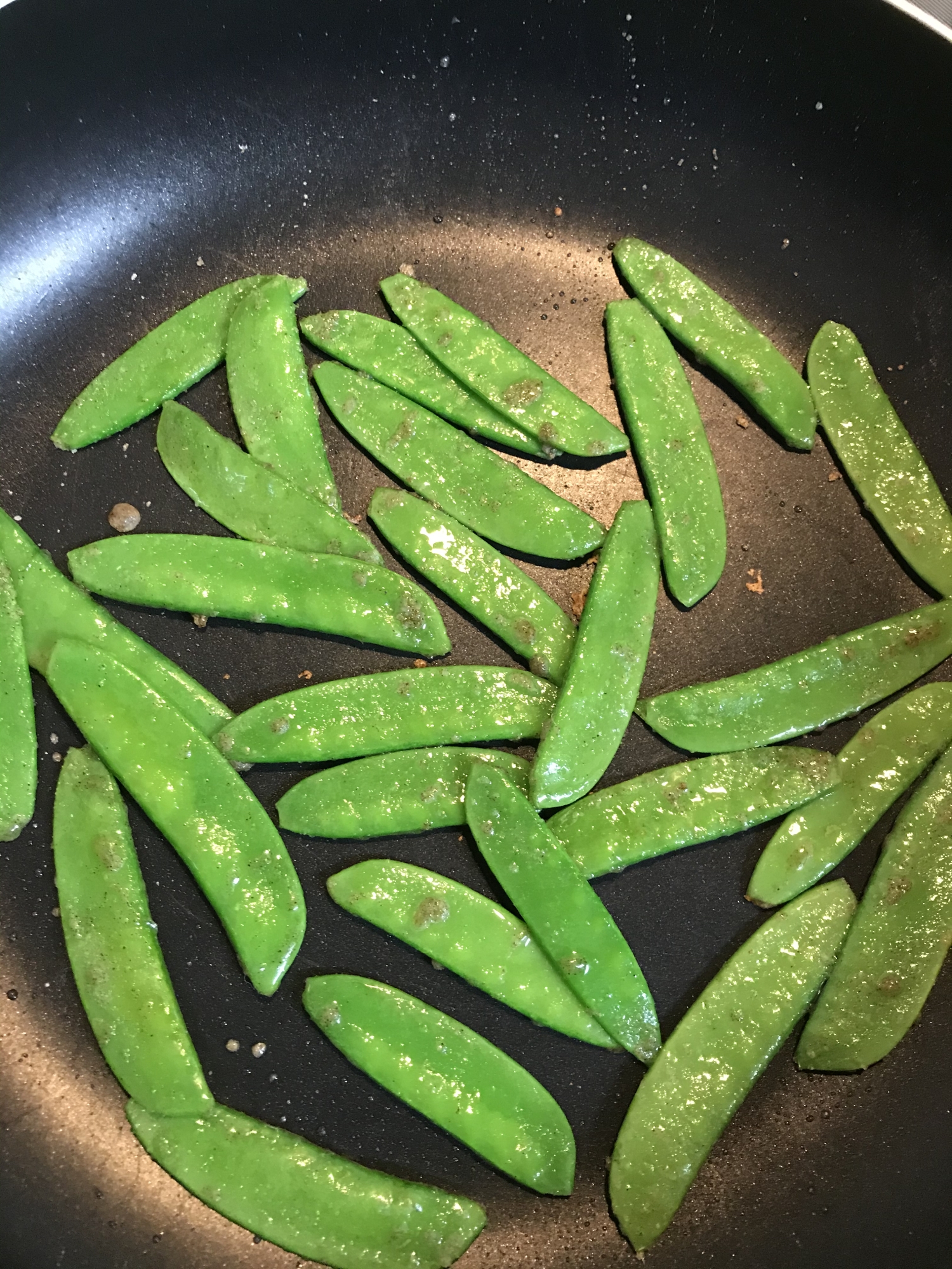 スピードおかず♪絹さやの炒めもの