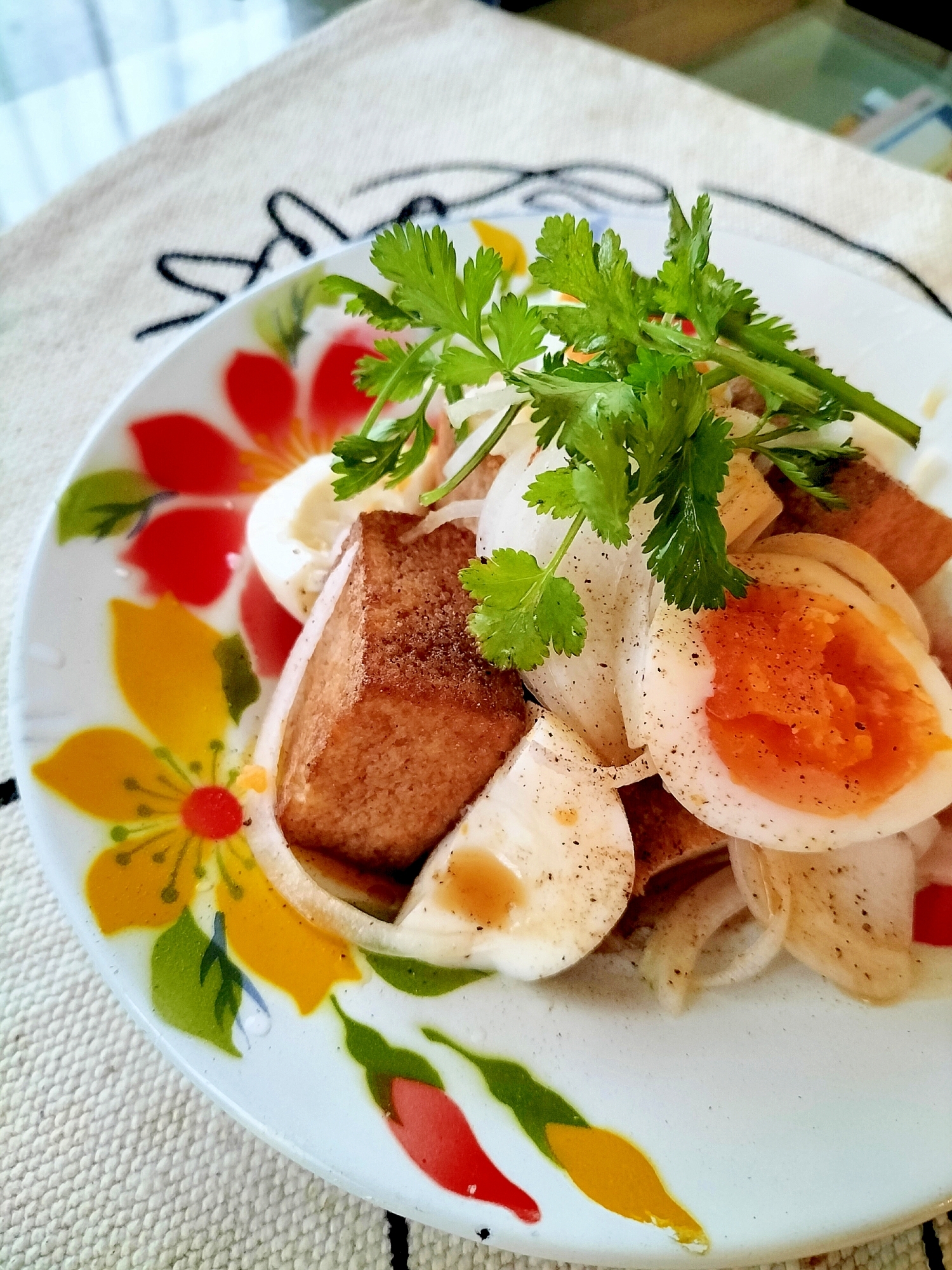 厚揚げと茹で卵の新玉ねぎ和え♪