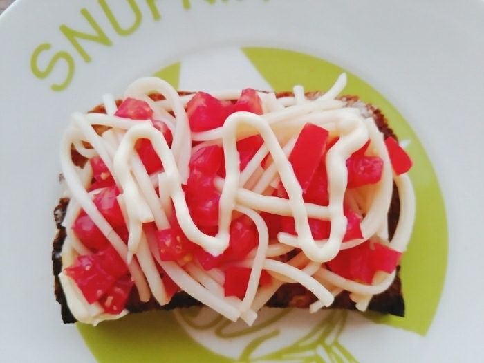 素麺トマトマヨトースト