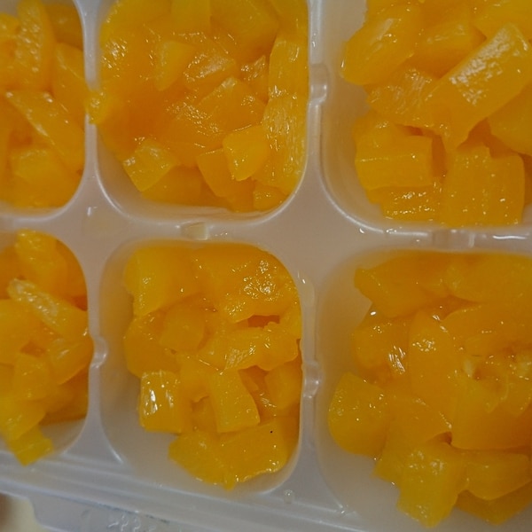 離乳食中期 パプリカ冷凍保存 レシピ 作り方 By ぱちくりさん 楽天レシピ 離乳食中期 パプリカ冷凍保存 レシピ 作り方 By ぱちくりさん 楽天レシピ