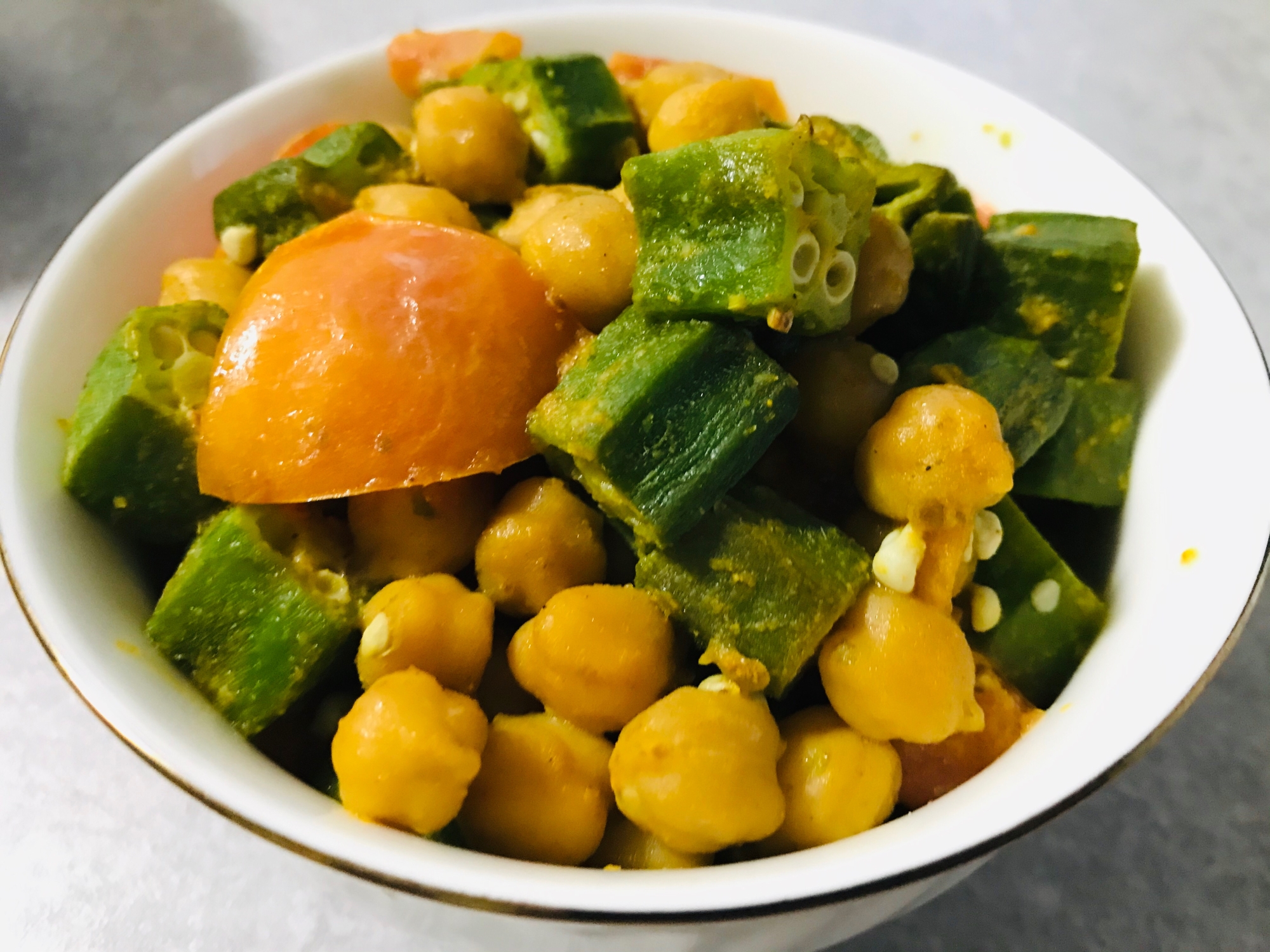 ひよこ豆と夏野菜のカレー風味サラダ♫