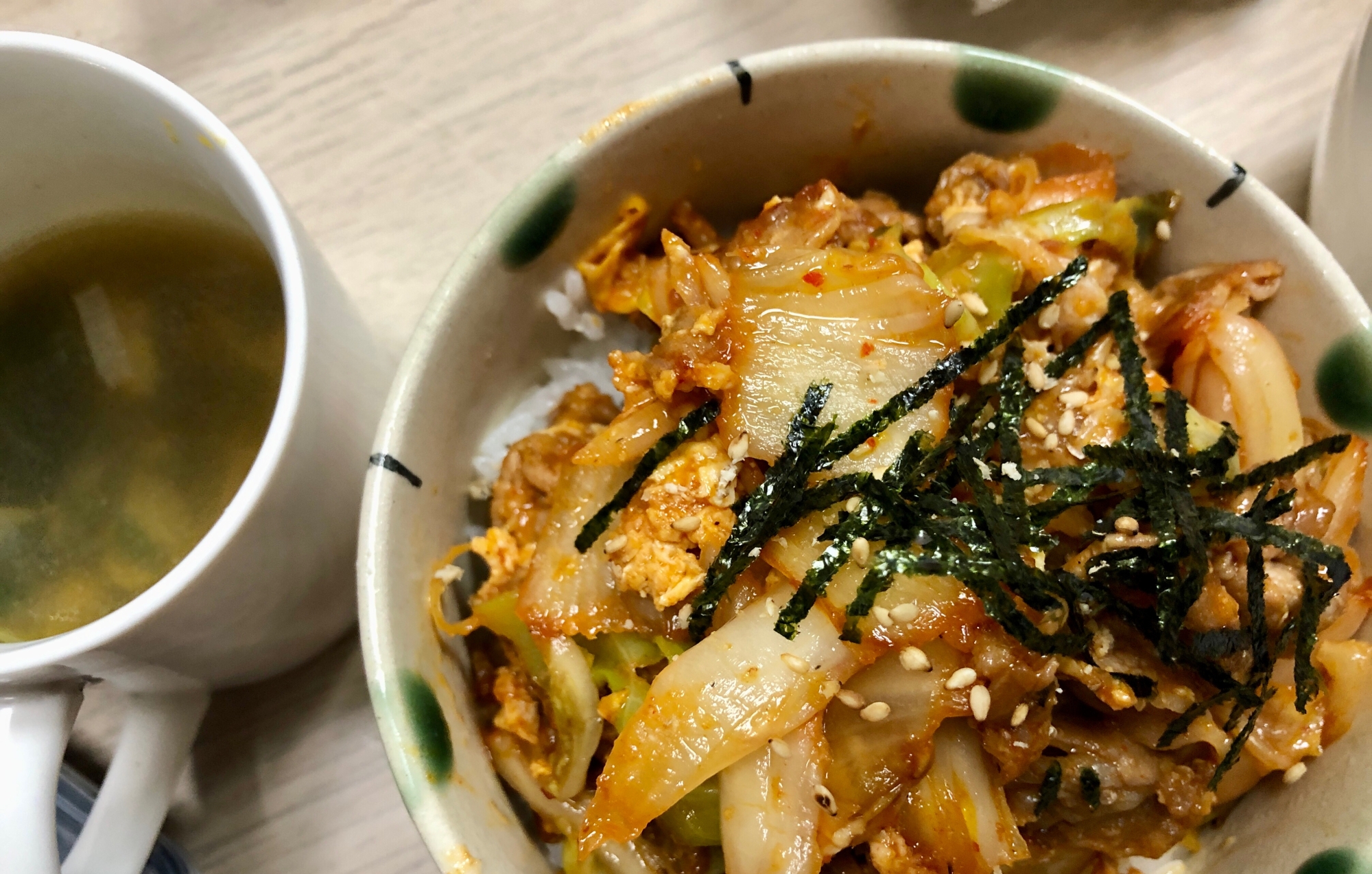 レンジですぐ出来る♪鶏キムチ丼