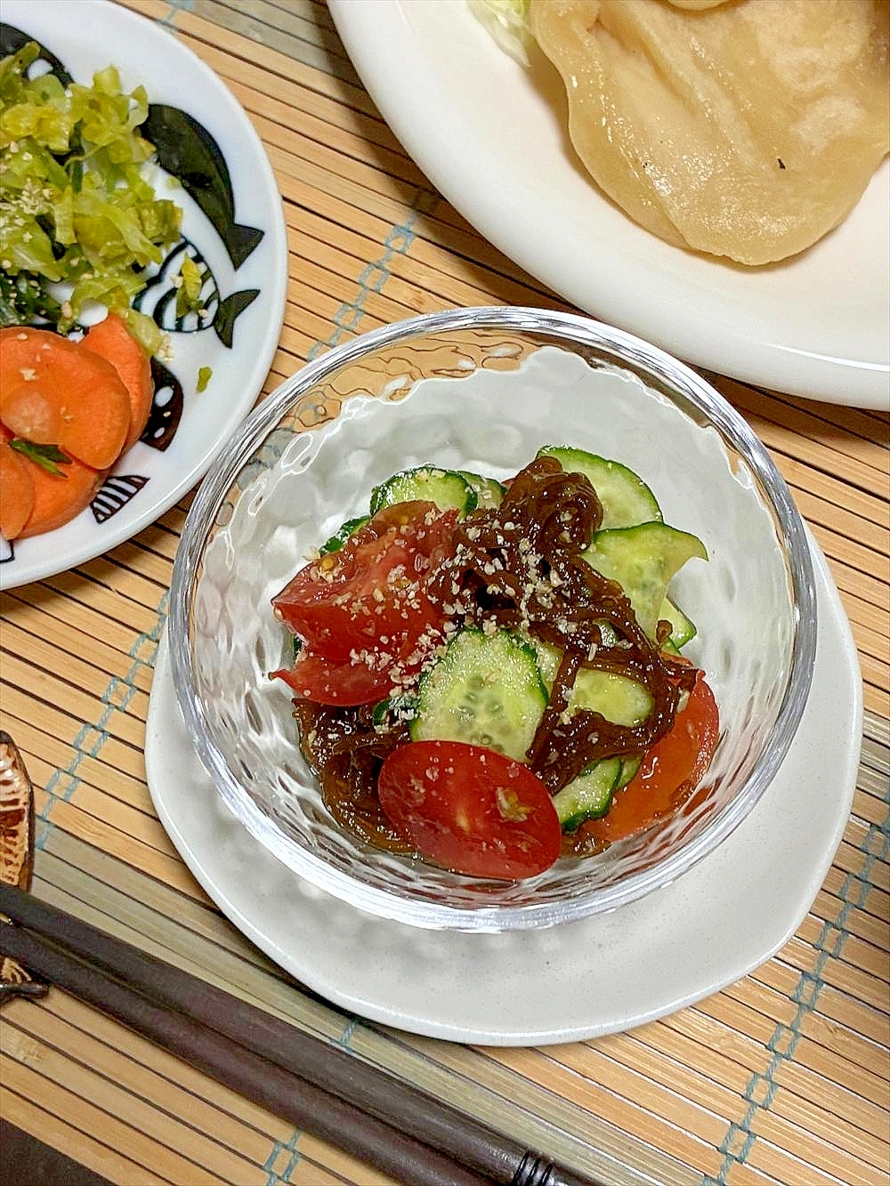 今が旬っ！沖縄直送もずくで作るミニトマキュウポン！