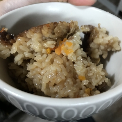 調味料は麺つゆのみ！きのこの炊き込みご飯