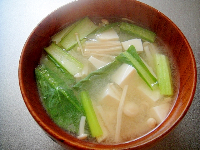 豆腐小松菜えのきの味噌汁