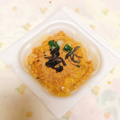 ネギと海苔塩昆布の納豆
