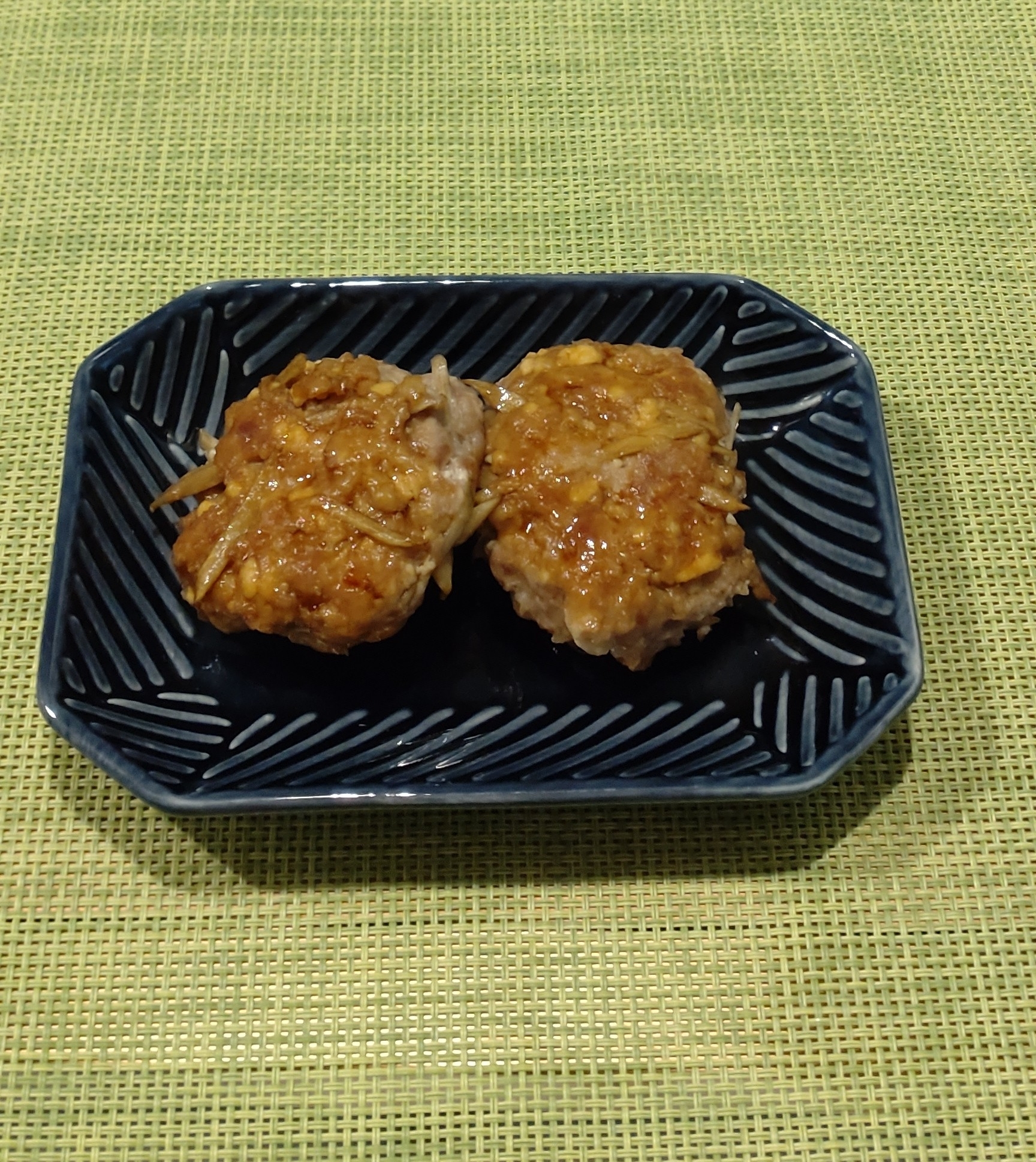 かさ増し♡豆腐とごぼうで照り焼きハンバーグ