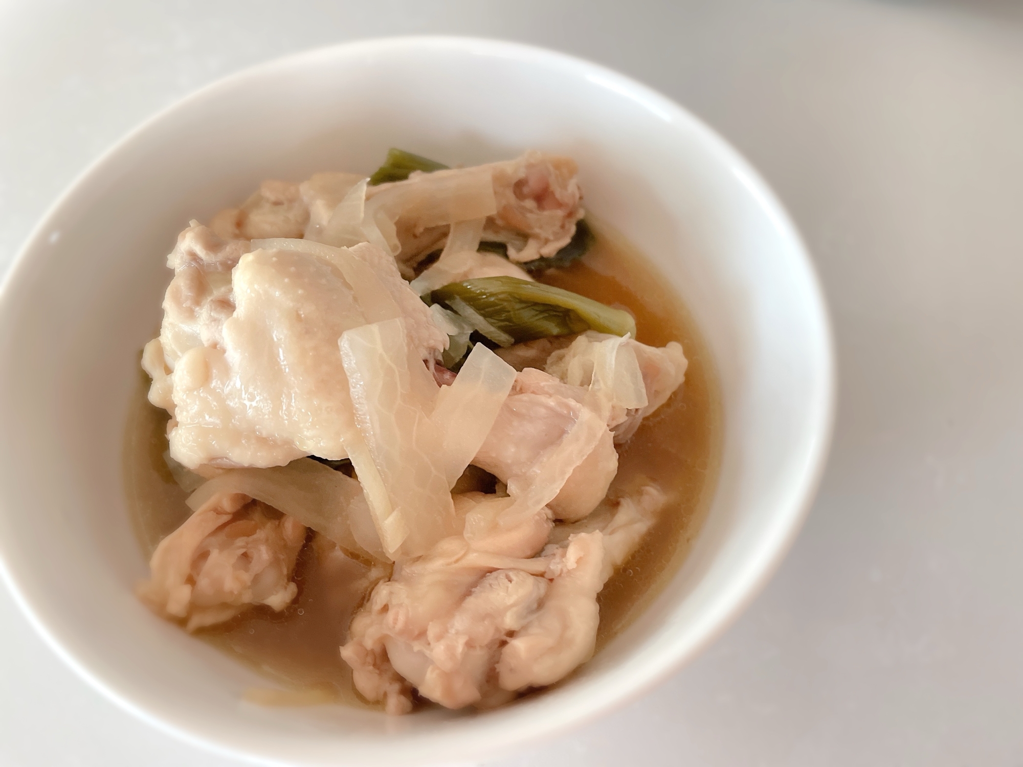 あっさりな味付け　鶏手羽の煮物