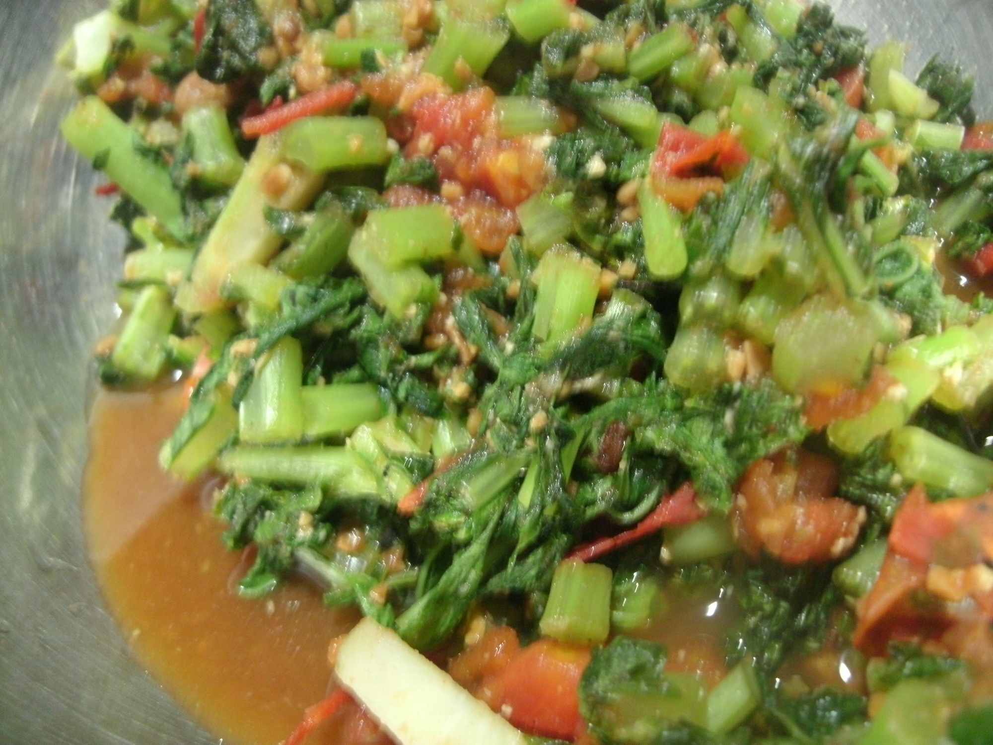 大根菜とトマトの炒め煮