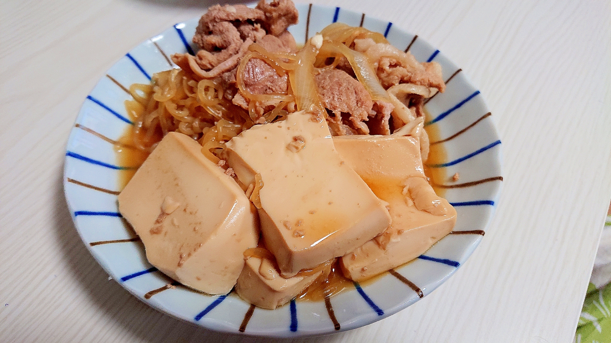 豚こま肉で作る肉豆腐