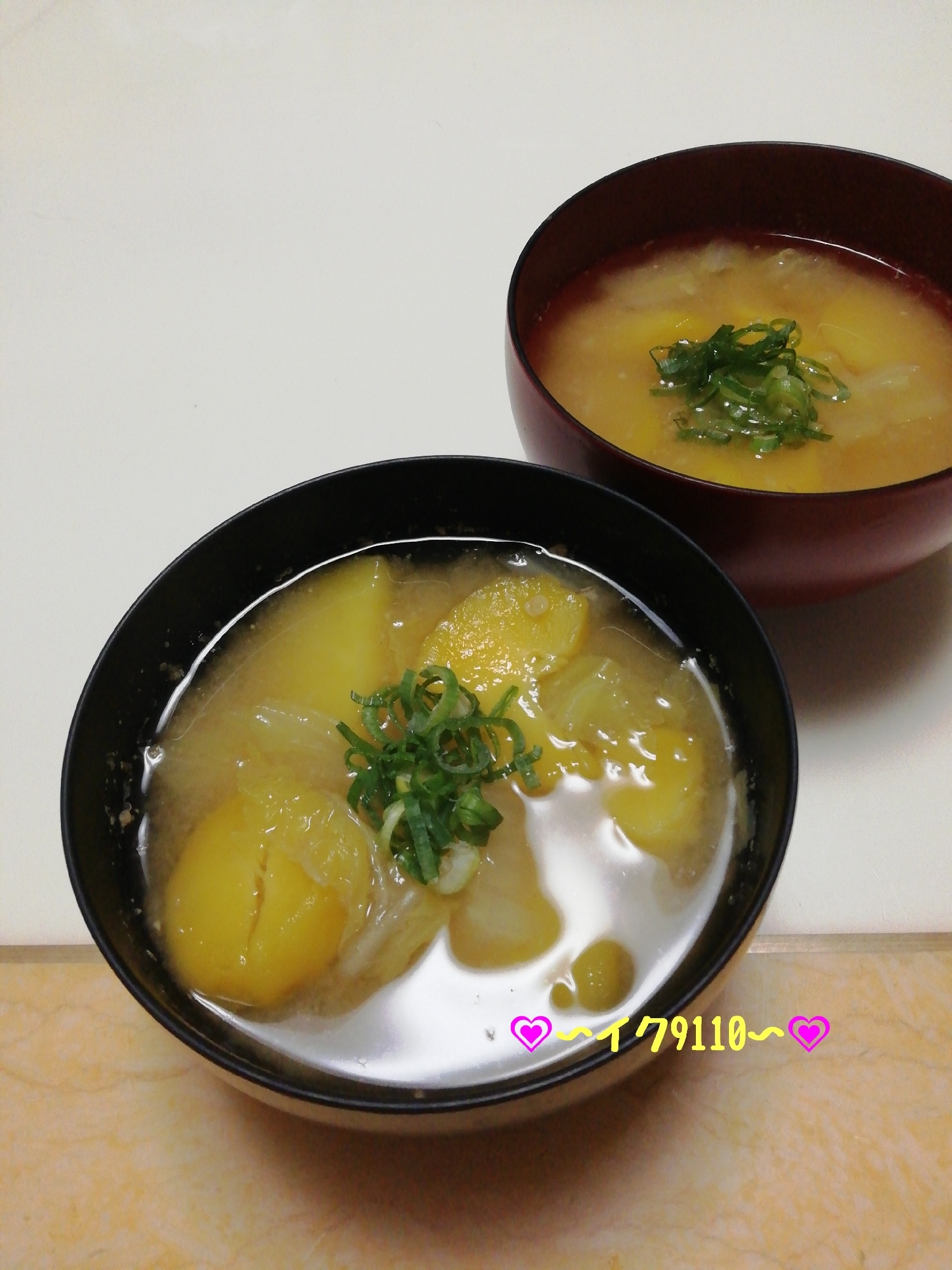 じゃがいもと白菜の麦味噌汁