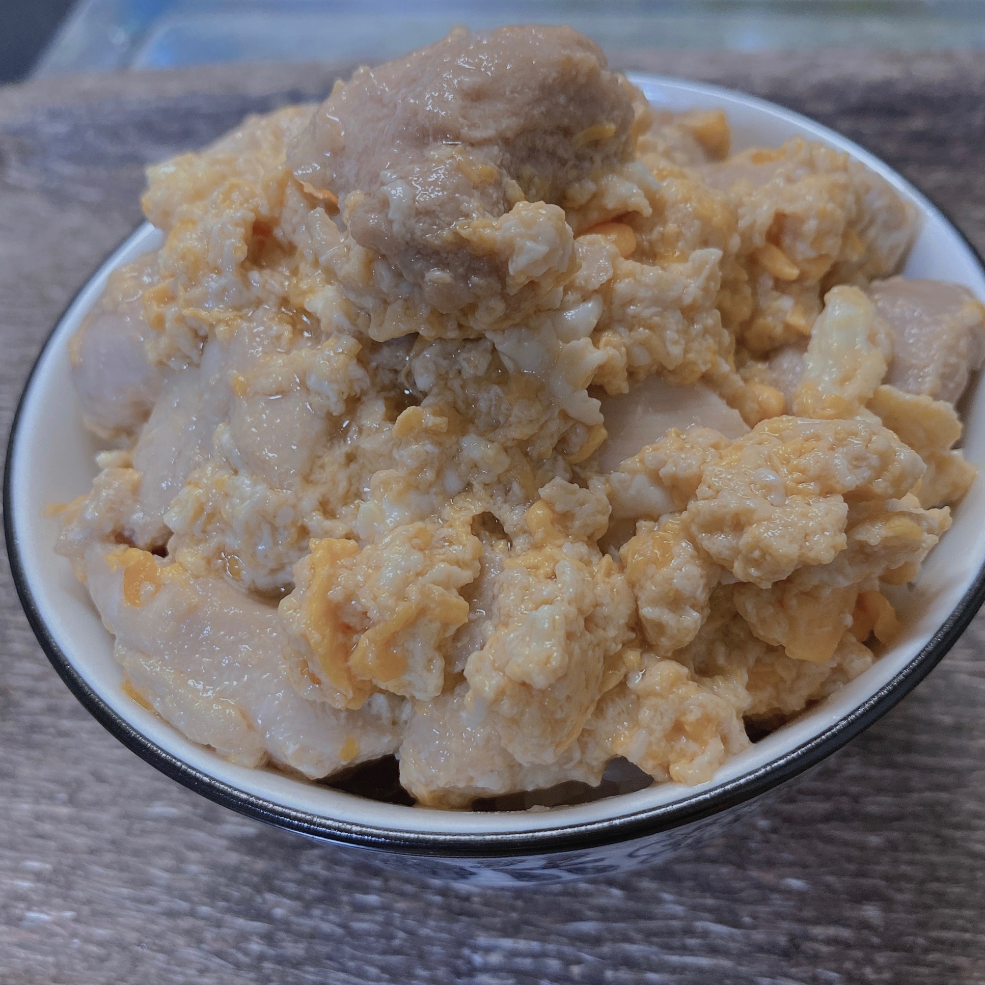 簡単☆鶏モモと卵の親子丼