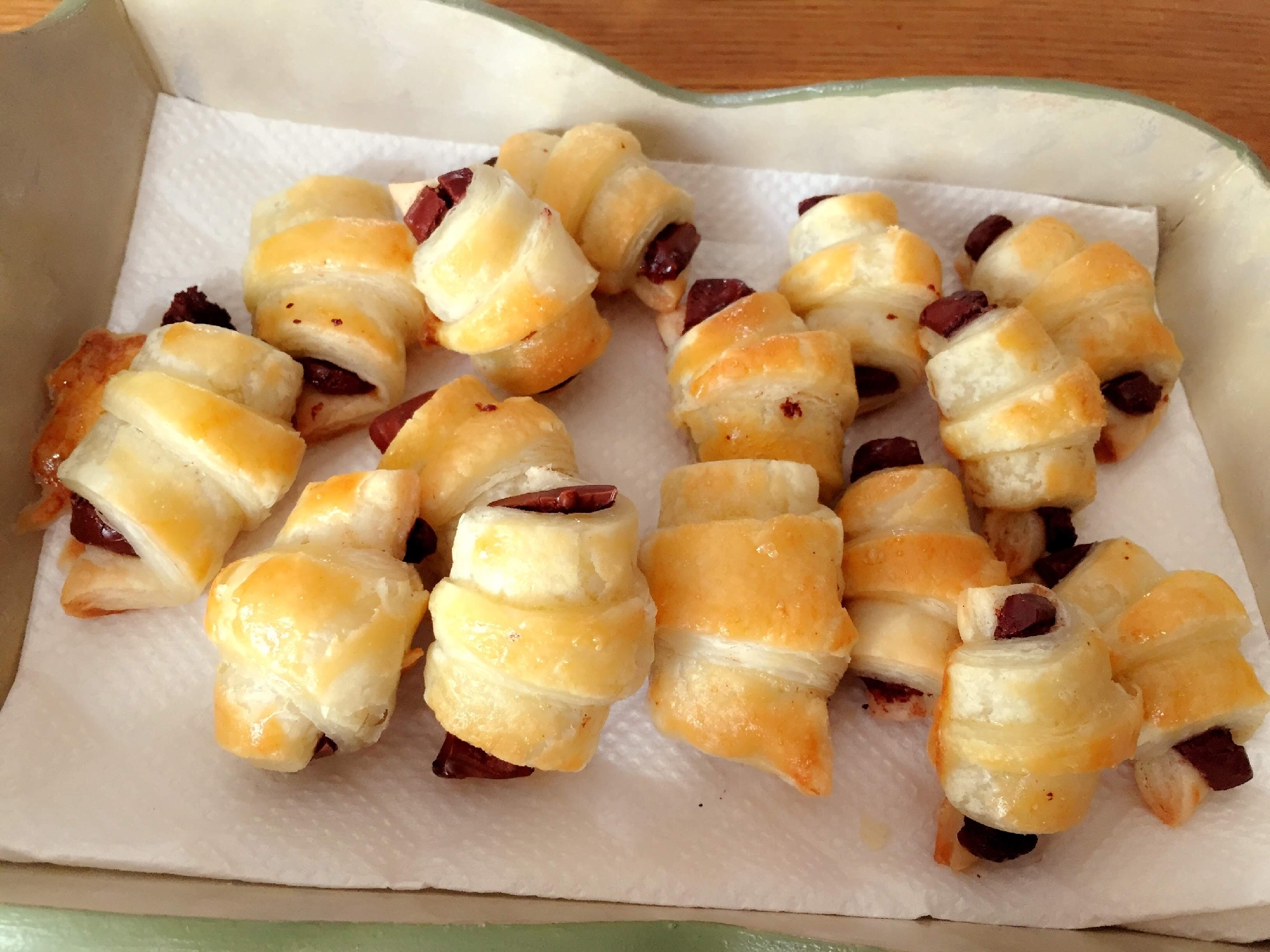 冷凍パイシートで簡単 すぐにできちゃうチョコパイ レシピ 作り方 By ろこ 楽天レシピ 冷凍パイシートで簡単 すぐにできちゃうチョコパイ レシピ 作り方 By ろこ 楽天レシピ