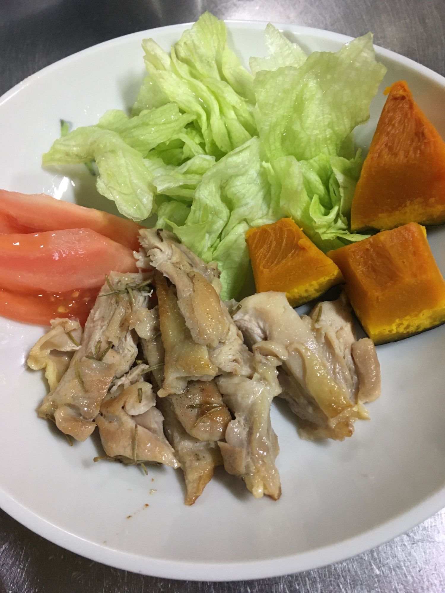 鶏もも肉のローズマリーソテー