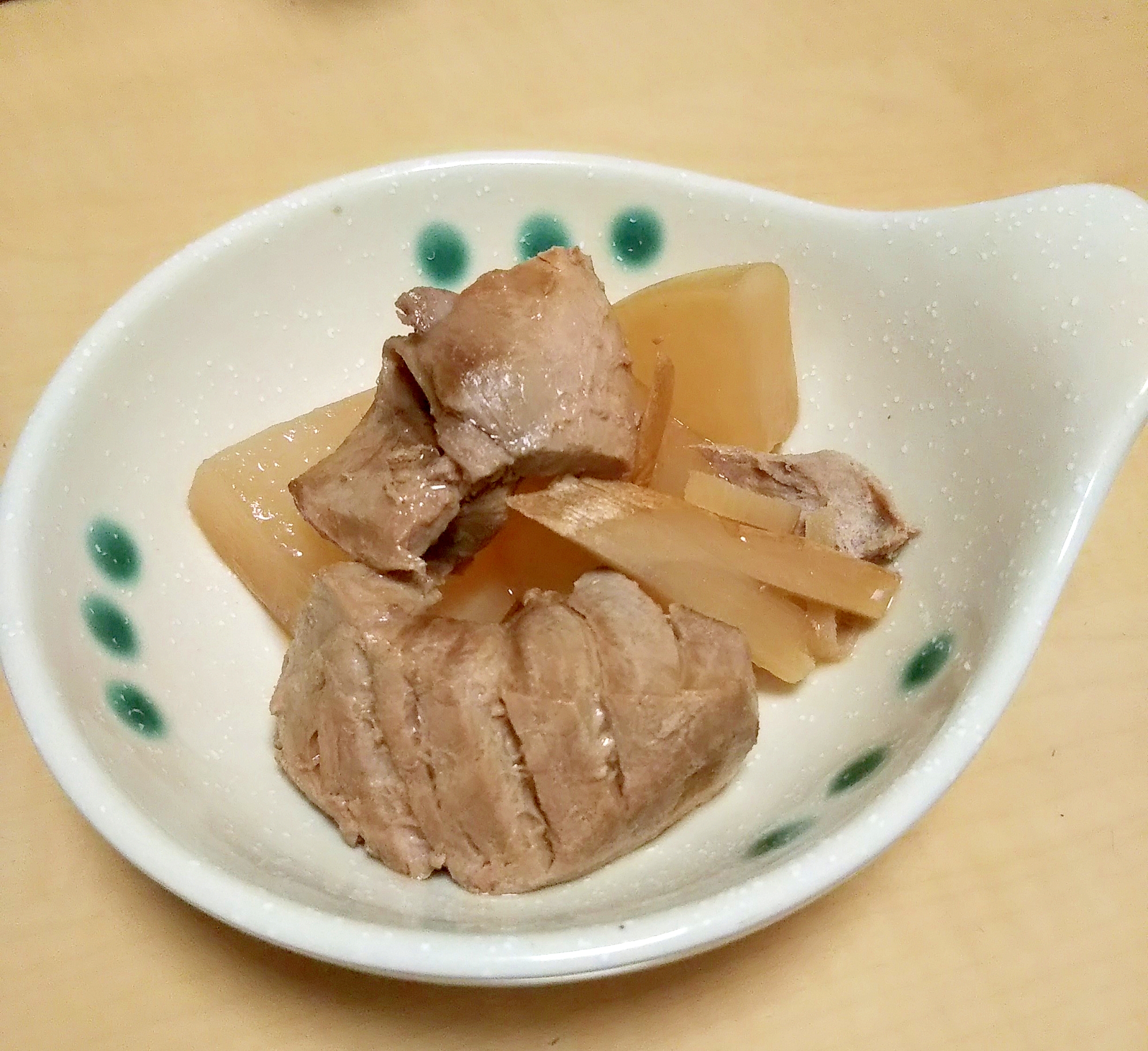 まぐろと大根の煮物