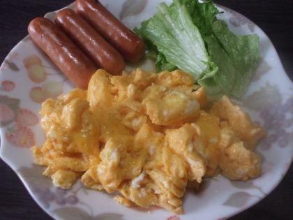 おはよ～❤
今日の朝食♪ふわふわでとっても美味しいね♡分かる～ホテルの朝食、私も大好き♡台場のホテルのテラスで頂いた朝食が今までで最高だった♫
関東の雪酷いね！