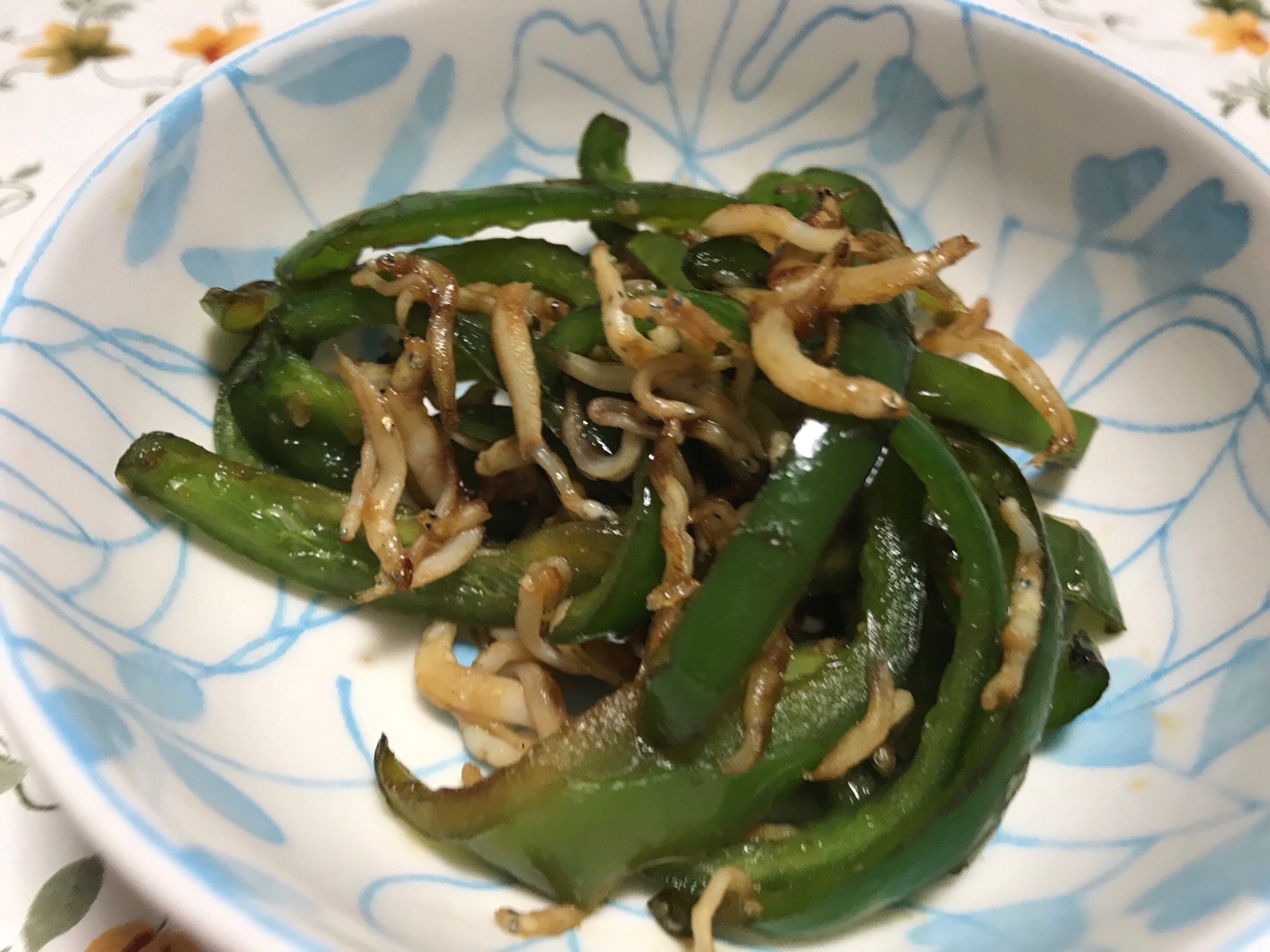 ピーマンとじゃこの甘辛炒め★