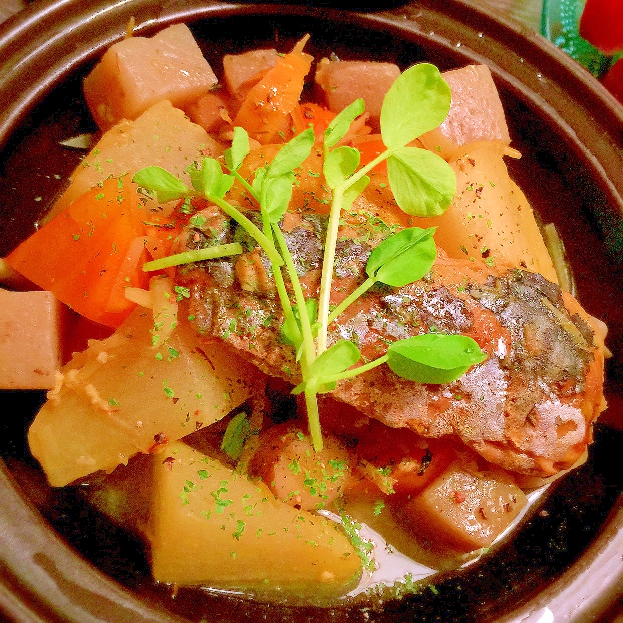 塩鯖缶de根菜のフランス風サフラン煮込み