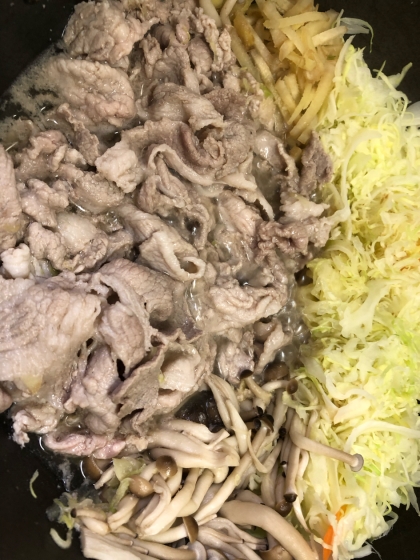 白菜と豚肉の生姜蒸し